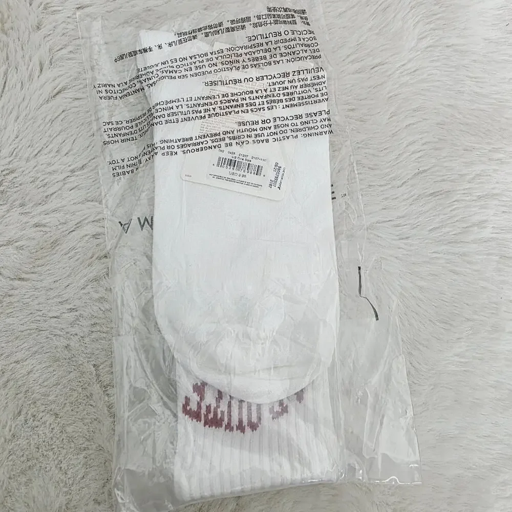 American Eagle White Red Dad’s Crew Socks NWT Mens One Size Super Soft Festive